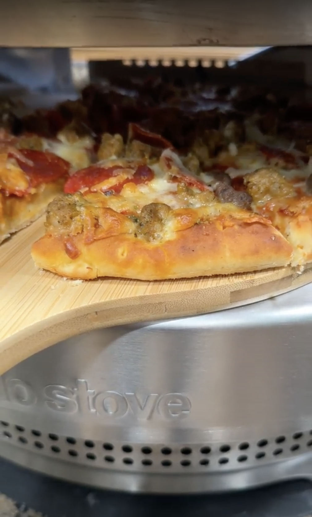 Best Pizza Topping Contest thumbnail